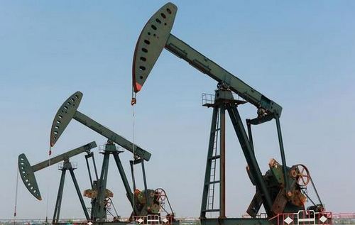 Reuters: Через атаки дронів Росія може скоротити видобуток нафти